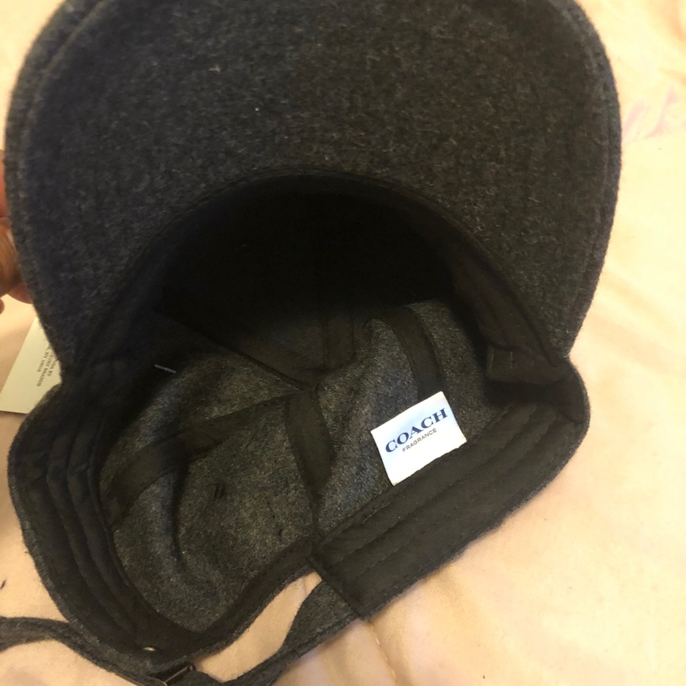 COACH grey wool cap hat - Picture 5 of 5